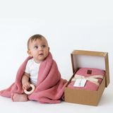 %100 Organik Pamuk Bebek Örgü Battaniye ve Hediye Kutusu – Yumuşak toddler, beşik ve bebek arabası battaniyesi. Yeni doğanlar için nötr kundak ve alma battaniyesi, 30"x40", Renk: Berry