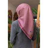 %100 Twill İpek Minik Motif Desenli Gül Kurusu - Krem Renkli 90X90 Eşarp Dikim Şekli : El Dikişi