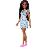 1001 Fashionistas Doll #229, Down Sendromlu Bebek, Kalp Baskılı Elbise Giyen Bebek, Ulusal Down Sendrom