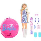 1001 Team Barbie Roll & Reveal Pop Yıldızı Bebek ve Aksesuarları, Sarışın Bebek, 8 Sürpriz ve Dis