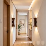 120° Hareket Sensörlü Modern İç Mekan LED Duvar Lambası Duvar Aydınlatmaları 3000 K / 4000 K / 6000 K Kısılabilir Manyetik USB Şarj Edilebilir Merdiven Duvar Lambası (2 Adet, Koyu Ahşap)
