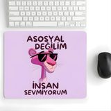 18x22 cm Desenli Baskılı Mouse Pad Kaymaz Kauçuk Taban Ofis ve Home Ofis Kullanımına Uygun Komik Yazılı Tasarım Yüksek Baskı Kaliteli Küçük Boy Mouse Pad Bilgisayar Laptop Aksesuarı (Anti Social)