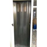 1Sıra Camlı Karaağaç Ahşap Desenli Akordeon Kapı 87X200cm