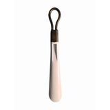 27 cm Askılı Ayakkabı Çekeceği Kısa Sert Dayanıklı Plastik Kerata Renkli Ayakkabı Giyme Aparatı (Krem Rengi, 27cm)