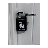 3D SerArt Komik Eğlenceli WC / Banyo Kapı Süsü 16cm x 8cm