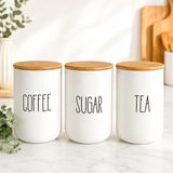 3’lü Bambu Kapaklı Seramik Saklama Kabı Seti, Her Biri 1000 ml, Coffee Sugar Tea Yazılı Kahve Şeker Çay Kavanozu, Tezgâh Üstü Mutfak Düzenleyici