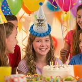 40 cm Baş Çevresi – 25 cm Mavi Varaklı Ponponlu Happy Birthday Doğum Günü Şapkası