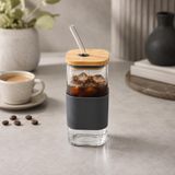 400 ML Bambu Kapaklı Cam Pipetli Bardak, Silikon Kılıflı Cam Su Bardağı, Yeniden Kullanılabilir Cam Pipetli İçecek Bardağı, Kahve Smoothie Soğuk İçecek Bardağı, Gri