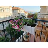 45 x15x16 Ebatlarında Dekoratif Beyaz Çit Görünümlü Balkon Saksısı Demir Kancalar İle Asılabilir