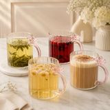 4’lü 400 ml Kelebek Detaylı Borosilikat Cam Kupa Seti, Pembe Cam Kulplu Çay Kahve ve Soğuk İçecek Bardağı