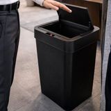 50 Litre Sensörlü Çöp Kovası, Otomatik Temassız Akıllı Çöp Kutusu, Dokunmatik Açma Özellikli, Sessiz Kapanan, Büyük Boy Mutfak, Ofis ve Ev İçin Siyah-3 adet AA Pille Çalışır