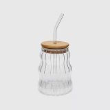 500Ml Bambu Kapaklı Cam Bardak, Cam Pipetli Silikon Kapak Contalı Desenli Sıcak Soğuk İçecekler Kahve Meyve Suları Çayları Için Şık Ergonamik Tasarım