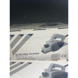 650 W Makita Planya