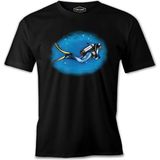 A Scuba Diver With His Oxygen Tube Siyah Erkek Tshirt