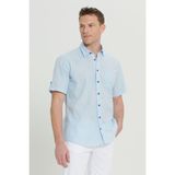 AC&Co / Altınyıldız Classics Erkek Açık Mavi Comfort Fit Rahat Kesim Düğmeli Yaka Keten Görünümlü %100 Pamuk Kısa Kollu Gömlek