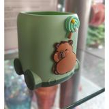 Ada Çanta Kırtasiye Capybara Figürlü Masaüstü Plastik Kalemlik Yeşil XR78102225