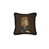 Adawall Mr. Lion Kadife Yastık (Aslanlı Yastık, Dolgusu Boncuk Elyaf, Uluslararası Yıkama Ve Solmama Sertifikası)