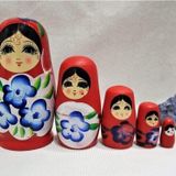Adm Store Dekoratif Süpriz 5 Li Kırmızı İç İçe Geçen Ahşap Matruşka Bebek