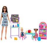 Aesco Barbie Bebekler ve Aksesuarlar Bir Yetişkin ve Iki Küçük Bebek ile 20'den Fazla Aksesuardan Oluşan Barbie Okulumu Seviyorum Oyun Seti HRG85 - Ahşap