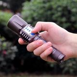 Aesco Baretta BRS18 Oto Şarjlı T6 LED 3000 Lümen El Feneri