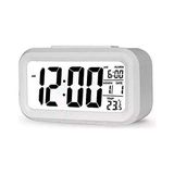 Aesco Dekoratif Dijital Alarmlı Saat, 12/24 Dönüştürme Gece Görüşlü Yatak Başucu Saati Masa Saati LED Ekran Pilli Çalar Saat 13 x 4.5x 7.5cm (Beyaz)