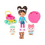 Aesco Gabby's Dollhouse, Kitty Care Figür Seti, 2 Kedi Figürü ve Bebek Arabası ile Gabby, 3 Yaş ve Üzeri
