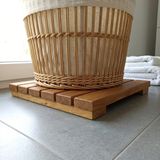 Afro Garden Nem Önleyici ve Kaydırmaz Çamaşır Sepeti Altlığı - Suya Dayanıklı Masif Teak - 30x30 cm