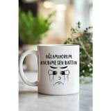 Ağlamıyorum Kalbime Sen Battın Baskılı Kupa Bardak, Komik Yazılı Seramik Kahve Çay Kupası, Esprili Hediye Bardak, Romantik Mizah Temalı Kupa - Beyaz - Siyah - 1 Adet