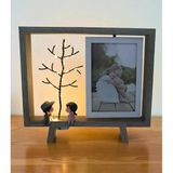 Ahşap Çerçeveli Çift Taraflı Işıklı Masaüstü Fotoğraf Çerçevesi (26.5X23.6 Cm)