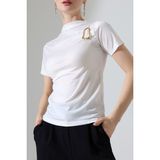 AKD Atelier Kadın T-Shirt Kısa Kollu Gold Toka Detaylı Büzgülü Yarım Balıkçı Yaka Sandy Likralı Şık Bluz - Beyaz