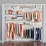 AKS Rubbermaid Configurations Deluxe Dolap Kiti, Beyaz, 4-8 Ft., Genişletilebilir Raf ve Teleskopik Çubuklu Tel Raf Kiti, Özel Dolap Düzenleme Sistemi, Kolay Kurulum
