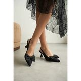 Alfaze Siyah Saten Fiyonklu Sivri Burun Kitten Topuklu Slingback Ayakkabı Topuk Boyu 6,5 cm