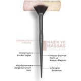 Alix Avien Fan Brush Aydınlatıcı Fırçası Yüzde Kolay Dağılan Yelpaze Biçiminde Tasarım