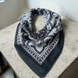 ALS Tasarım Dünyası Siyah ve Beyaz Renk Desenli %100 Koton Bandana - 55 x 55 cm - Siyah - Beyaz