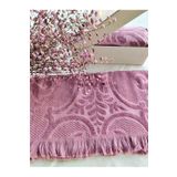 Altınbaşak ÇEYİZLİK 50X90CM. KADİFE DOKU 3D KABARTMALI PÜSKÜLLÜ EL, YÜZ VE BAŞ HAVLUSU ÖZEL HEDİYELİK KUTUSUNDA