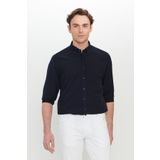 ALTINYILDIZ CLASSICS Erkek Lacivert Slim Fit Dar Kesim Düğmeli Yaka Armürlü Gofre Desenli Gömlek