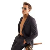 ALTINYILDIZ CLASSICS Slim Fit Dar Kesim Mono Yaka Çizgili Takım Elbise, Renk Antrasit-Kahverengi, Beden 48-6 Drop
