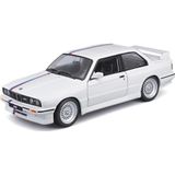 Amalfi Bburago 1:24 BMW M3 1988 Model Araba Kız Erkek Çocuk Oyuncak Eğitici Oyuncaklar