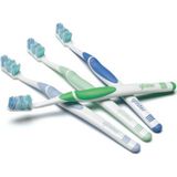 Amway Glister Diş Fırçası 4 Adet Diş Etlerine Nazik Tasarım Yumuşak Kıllarla Ergonomik