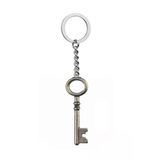 Anahtar Simgeli Metal Anahtarlık – Gümüş Renk | Unisex Şık Aksesuar