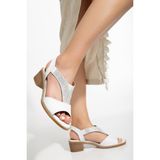 Analin Shoes 2690 Beyaz Hakiki Deri Lastikli Rahat Taşlı Kadın Sandalet