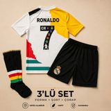 Andream Ronaldo 7 Özel Tasarım Çocuk Futbol Forması Forma Şort Çorap 3 Parça - 7 - 8 Yaş - Çok Renkli