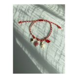 Anetta Jewelry Kadın kırmızı ip doğal taş mercan ve kaplumbağa charmlı bileklik/halhal