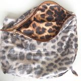 Angel Çanta Aksesuar Leopar 38x38 Cm, Dikilmiş Halde, Fermuarlı Astar