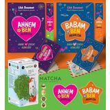 Annem - Babam ve Ben Aramızda Ayraç Kartpostal - Çilekli Matcha Çayı