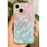 Apple iPhone 13 / 14 / 15 Kılıf Parlak Hologramlı Fiyonk Desenli Darbe Emici Kamera Çıkıntılı Renkli Silikon - Mor - Mavi