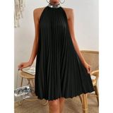 Arben Boutique Kadın Balıkçı Yaka Omuzlardan Açık Pılelı Kısa Janjan Krep Elbise - 2XL - 3XL - Siyah