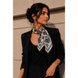 Arı Çiçek Desen Krem-Siyah Soft Bandana Fular 50x50 cm