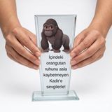 Arkadaşa Esprili Kristal Cam Plaket - Komik Ofis ve Doğum Günü Hediyesi