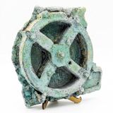 ArkeoArt Antikythera Mekanizması Replikası – Antik Yunan Astronomik Cihazı, İlk Analog Bilgisayar, El Yapımı Dekoratif Heykel, Bilim Tarihi Koleksiyon Parçası